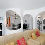 Casa Dos Lombos * لاغوا