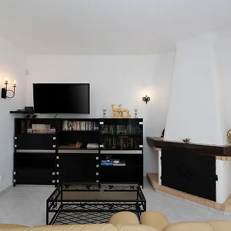 빌라 Casa Dos Lombos